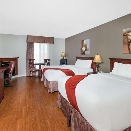 Ramada Plaza By Wyndham Gatineau/Manoir Du Casino Otel Dış mekan fotoğraf