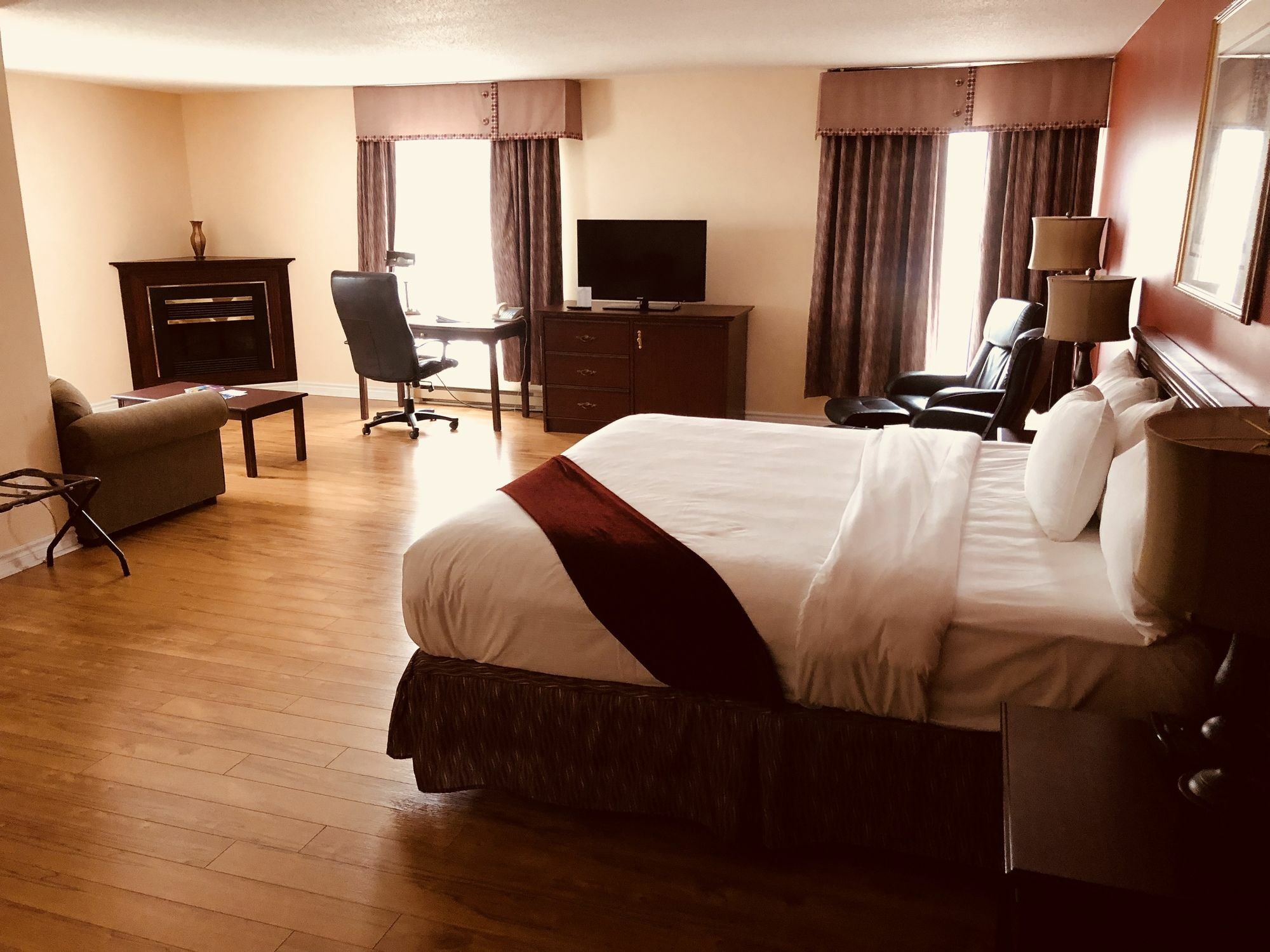 Ramada Plaza By Wyndham Gatineau/Manoir Du Casino Otel Dış mekan fotoğraf
